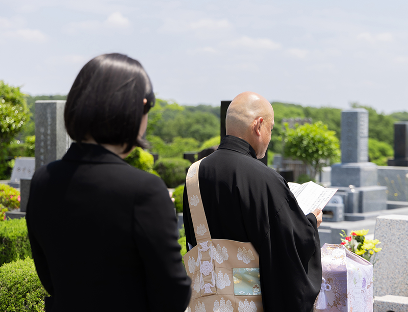 〈僧侶・神官のご紹介〉